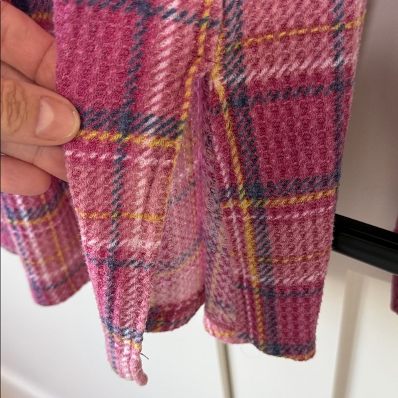 Cato Plaid V-Neck Long Sleeve Top - Picture 5 of 7